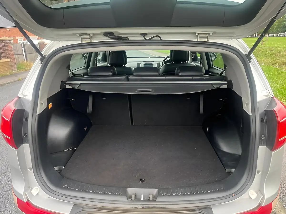 Used 2012 Kia Sportage Ecodynamics 2 Silver - Interior and Exterior details 10