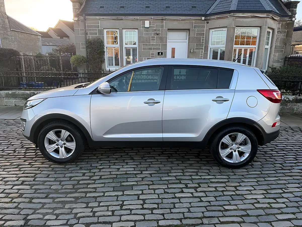 Used 2012 Kia Sportage Ecodynamics 2 Silver - Interior and Exterior details 14