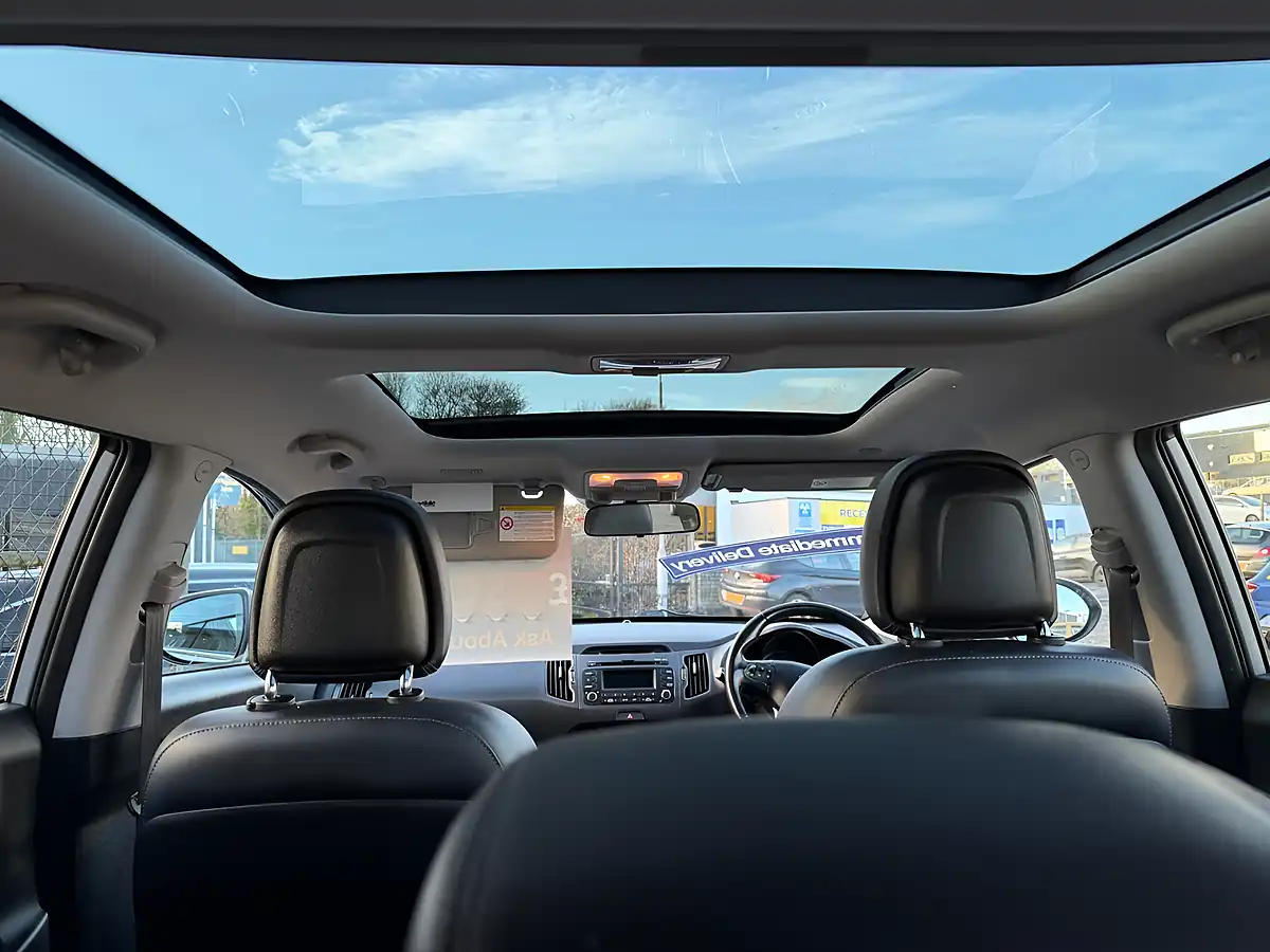 Used 2012 Kia Sportage Ecodynamics 2 Silver - Interior and Exterior details 19