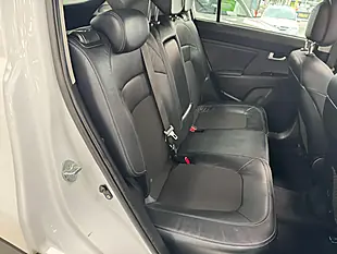 Used 2012 Kia Sportage Ecodynamics 2 White - Interior and Exterior details 17