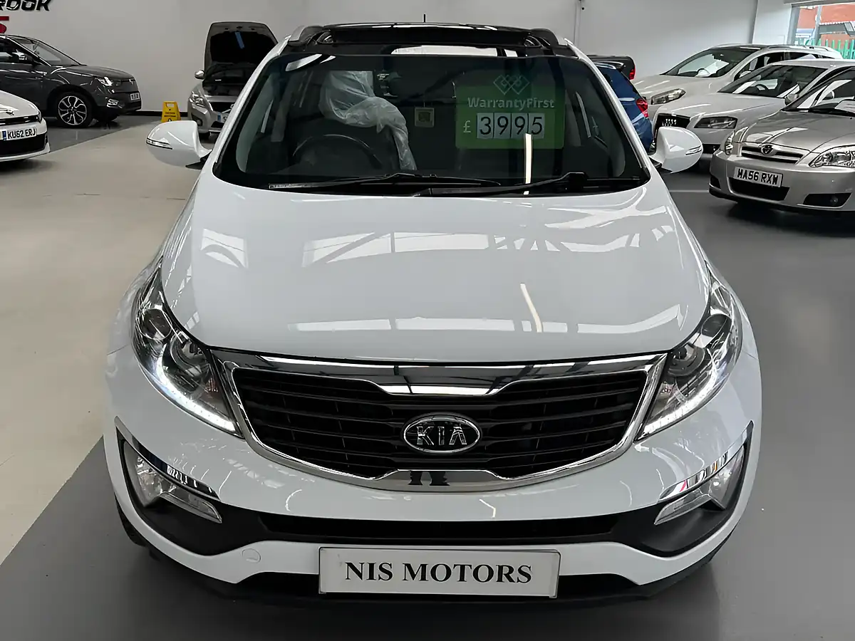 Used 2012 Kia Sportage Ecodynamics 2 White - Interior and Exterior details 6