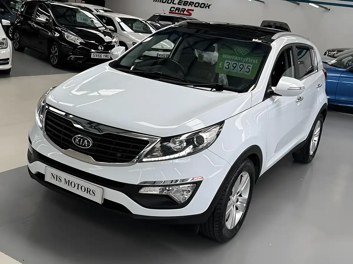 Used 2012 Kia Sportage Ecodynamics 2 White - Interior and Exterior details 8
