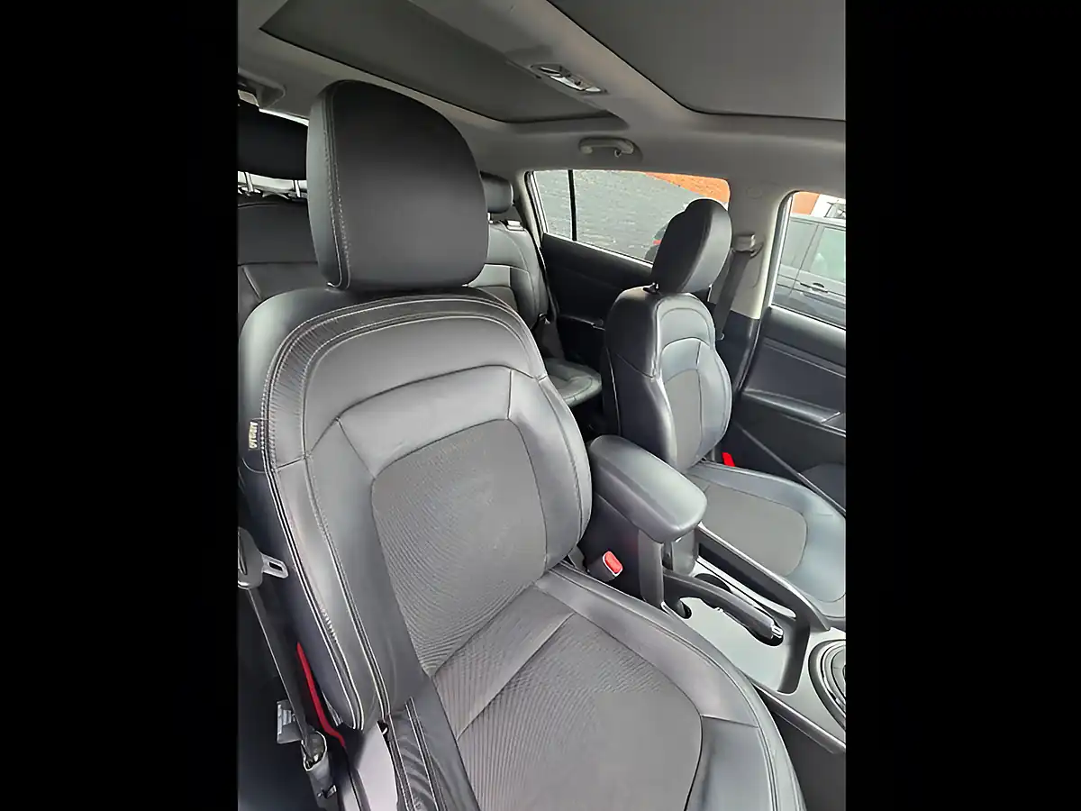 Used 2012 Kia Sportage Ecodynamics 2 White - Interior and Exterior details 14