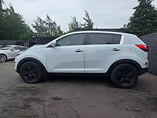 Used 2012 Kia Sportage Ecodynamics 2 White - Interior and Exterior details 6