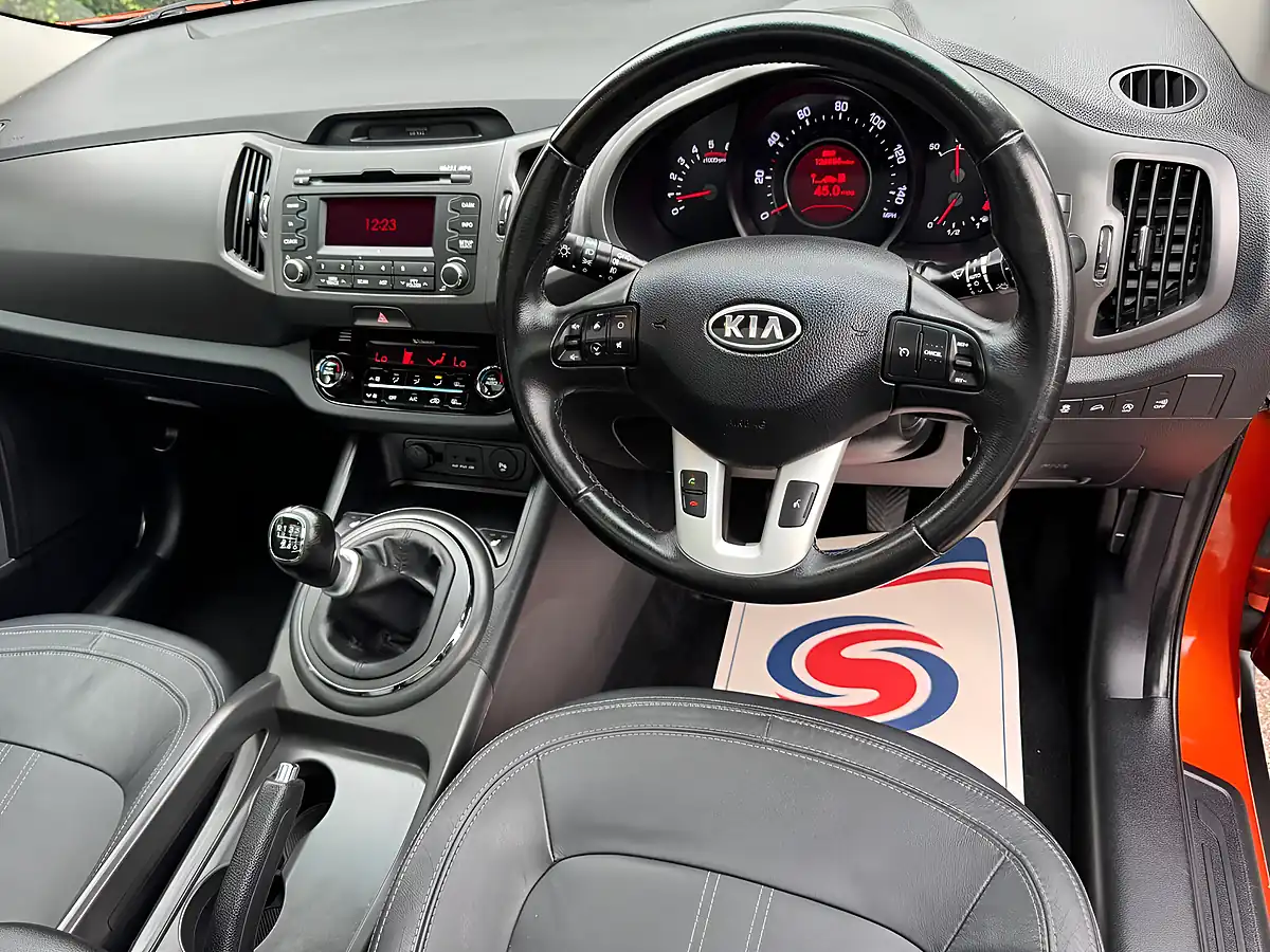 Used 2012 Kia Sportage Ecodynamics 3 Orange - Interior and Exterior details 14