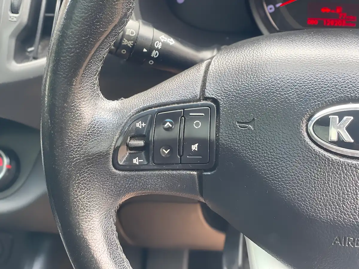 Used 2012 Kia Sportage KX-2 Blue - Interior and Exterior details 13