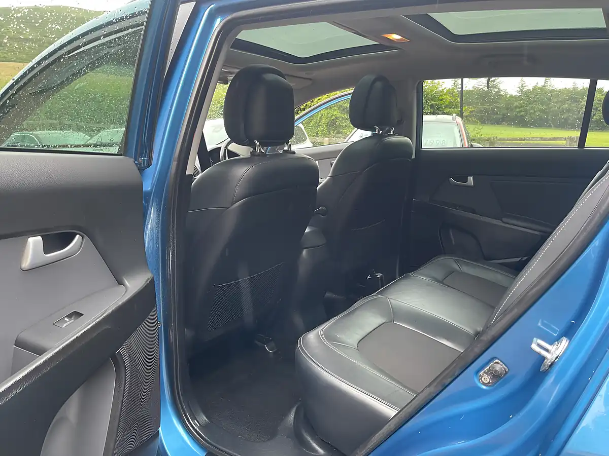 Used 2012 Kia Sportage KX-2 Blue - Interior and Exterior details 16