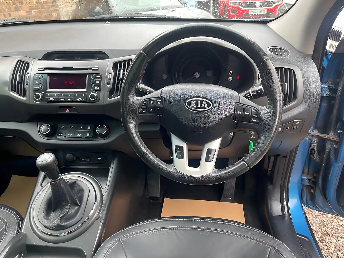 Used 2012 Kia Sportage KX-2 Blue - Interior and Exterior details 8