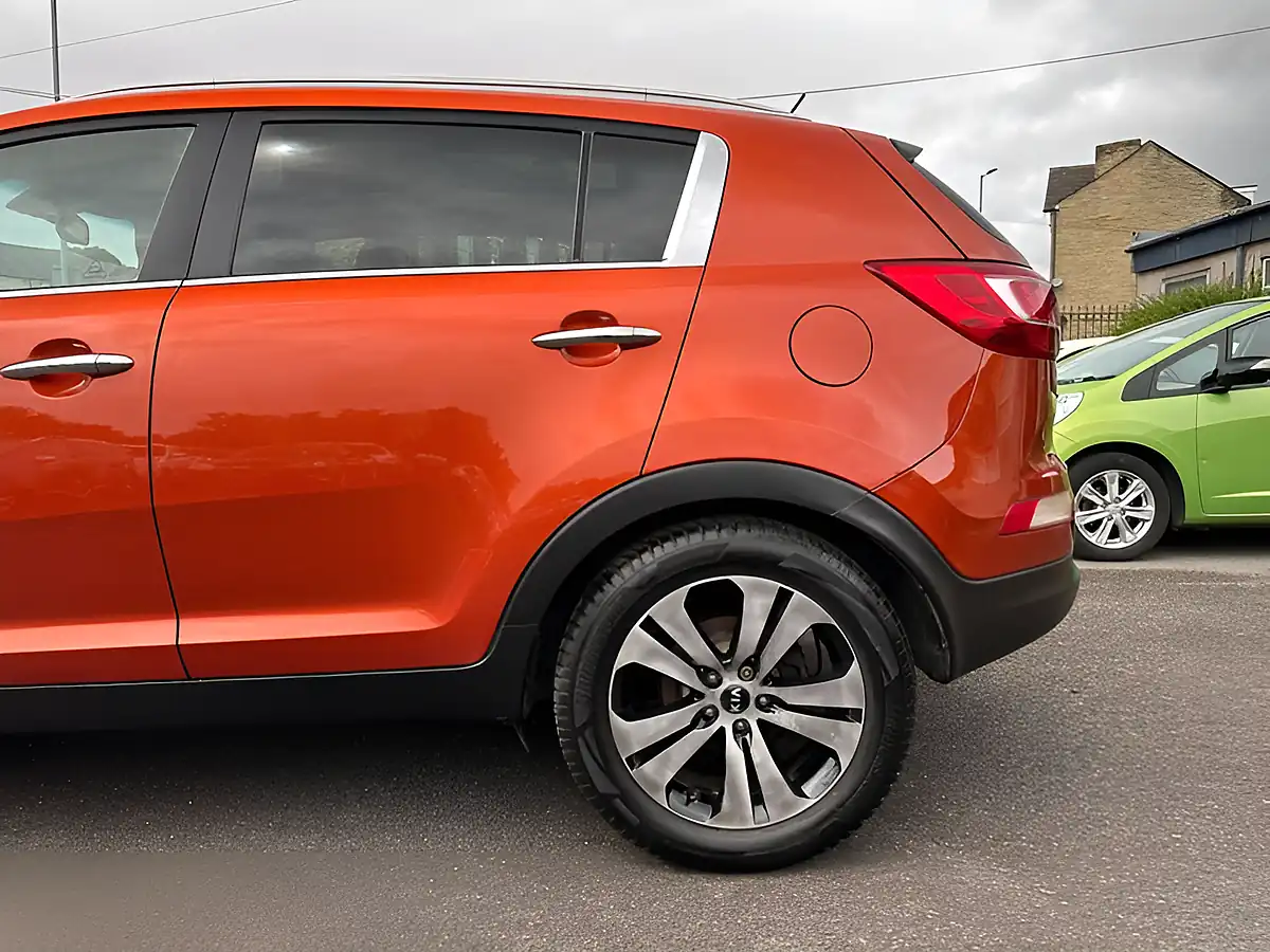 Used 2012 Kia Sportage KX-3 Orange - Interior and Exterior details 13