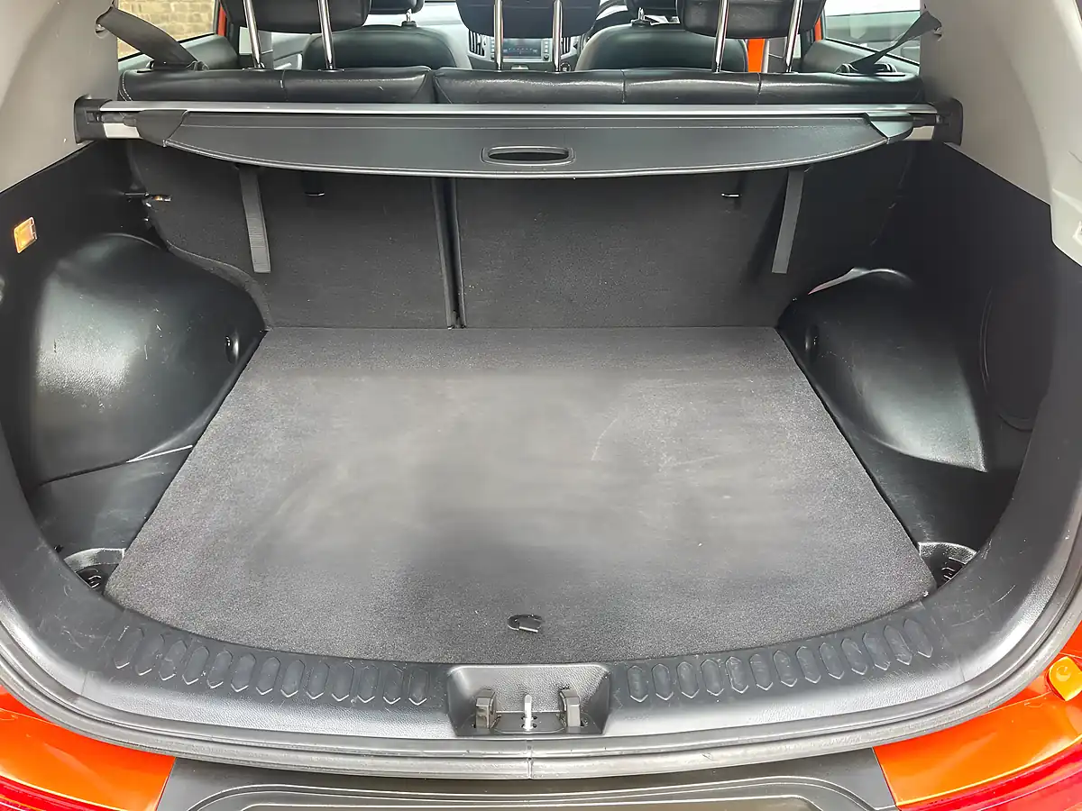 Used 2012 Kia Sportage KX-4 Orange - Interior and Exterior details 16