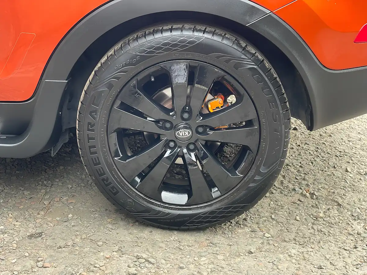 Used 2012 Kia Sportage KX-4 Orange - Interior and Exterior details 18