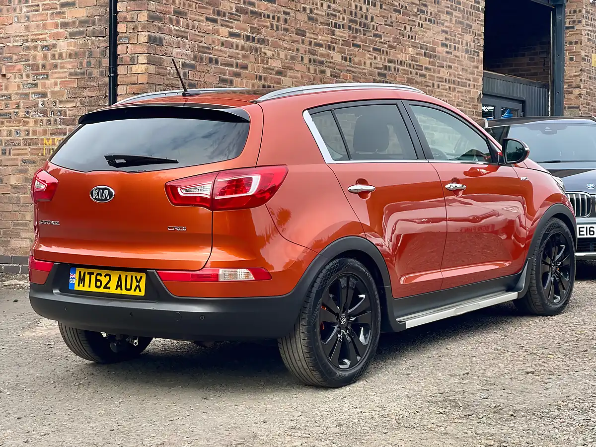Used 2012 Kia Sportage KX-4 Orange - Interior and Exterior details 4
