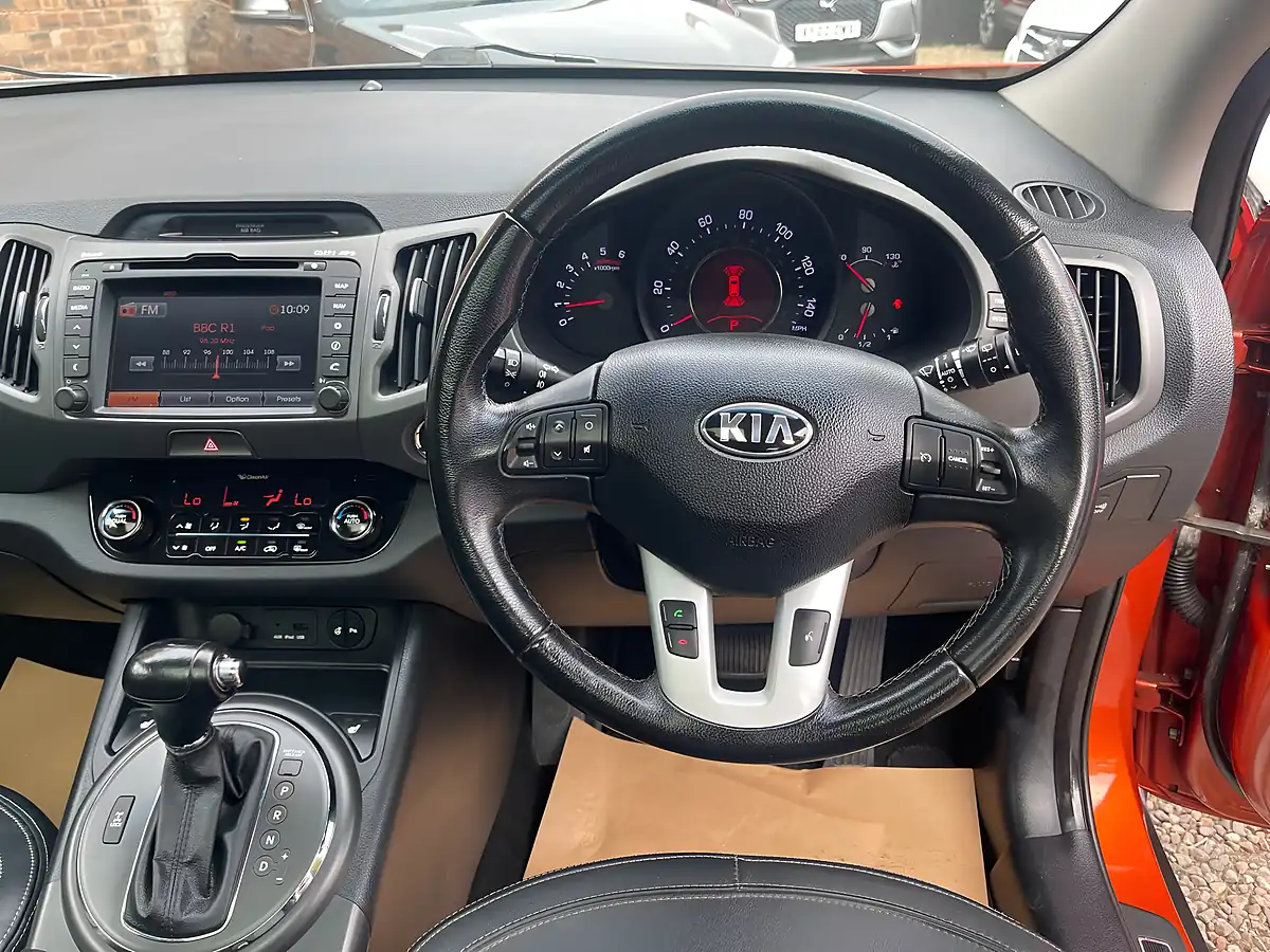 Used 2012 Kia Sportage KX-4 Orange - Interior and Exterior details 9