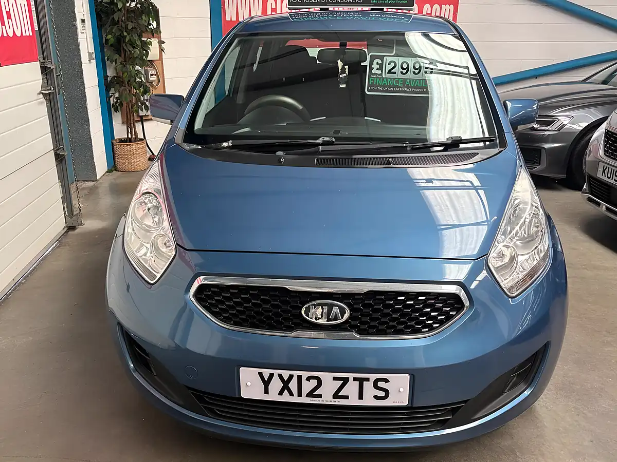 Used 2012 Kia Venga 2 Blue - Interior and Exterior details 3