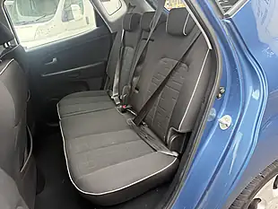 Used 2012 Kia Venga 2 Blue - Interior and Exterior details 14