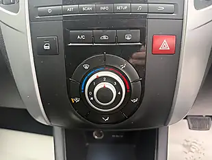 Used 2012 Kia Venga 2 Blue - Interior and Exterior details 19