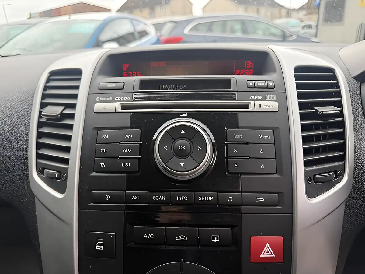 Used 2012 Kia Venga 2 Blue - Interior and Exterior details 20