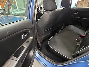 Used 2012 Kia Venga 2 Blue - Interior and Exterior details 15