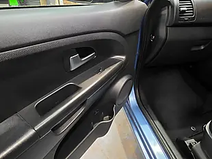 Used 2012 Kia Venga 2 Blue - Interior and Exterior details 16