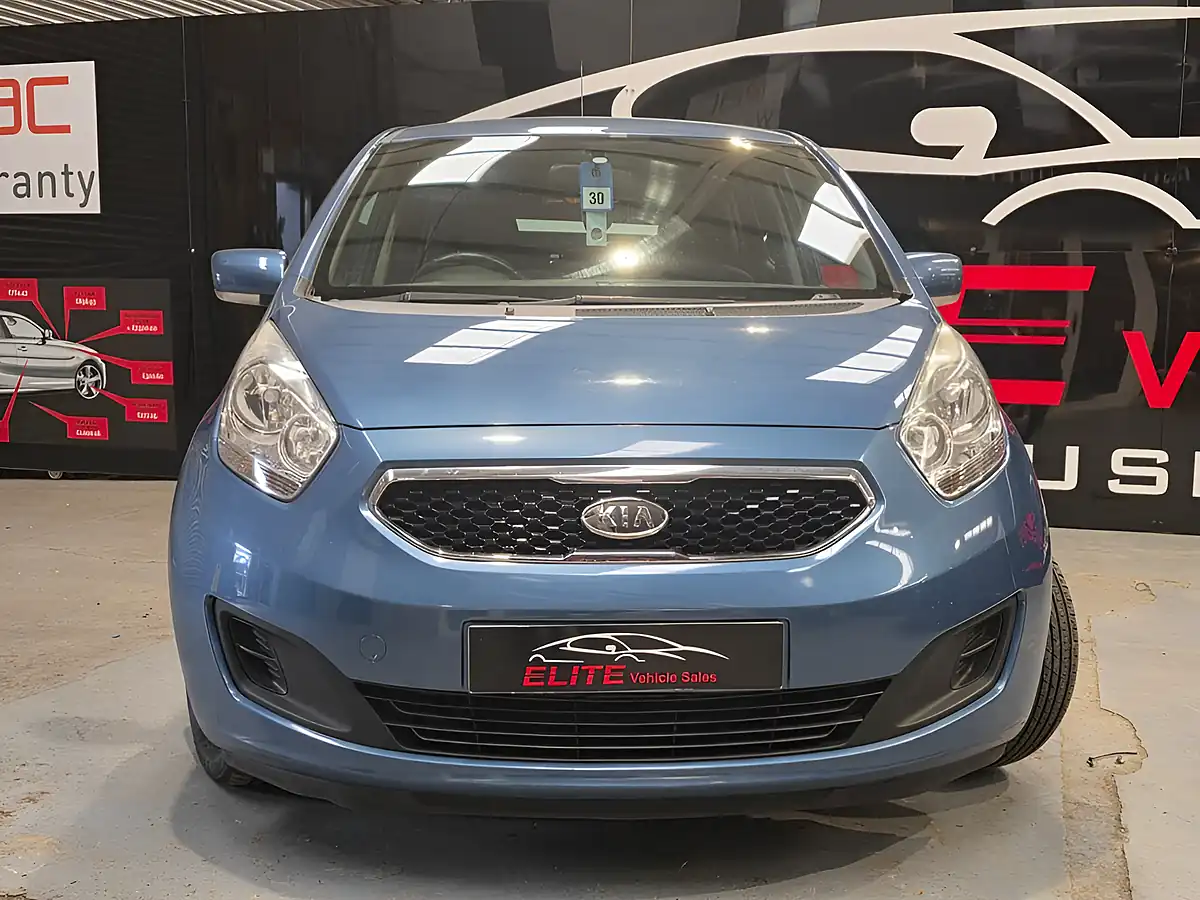 Used 2012 Kia Venga 2 Blue - Interior and Exterior details 2