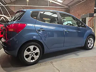Used 2012 Kia Venga 2 Blue - Interior and Exterior details 3