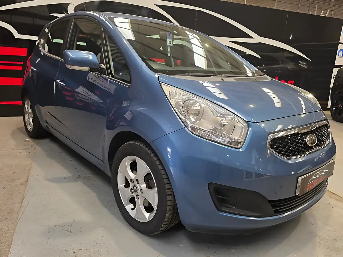 Used 2012 Kia Venga 2 Blue - Interior and Exterior details 6