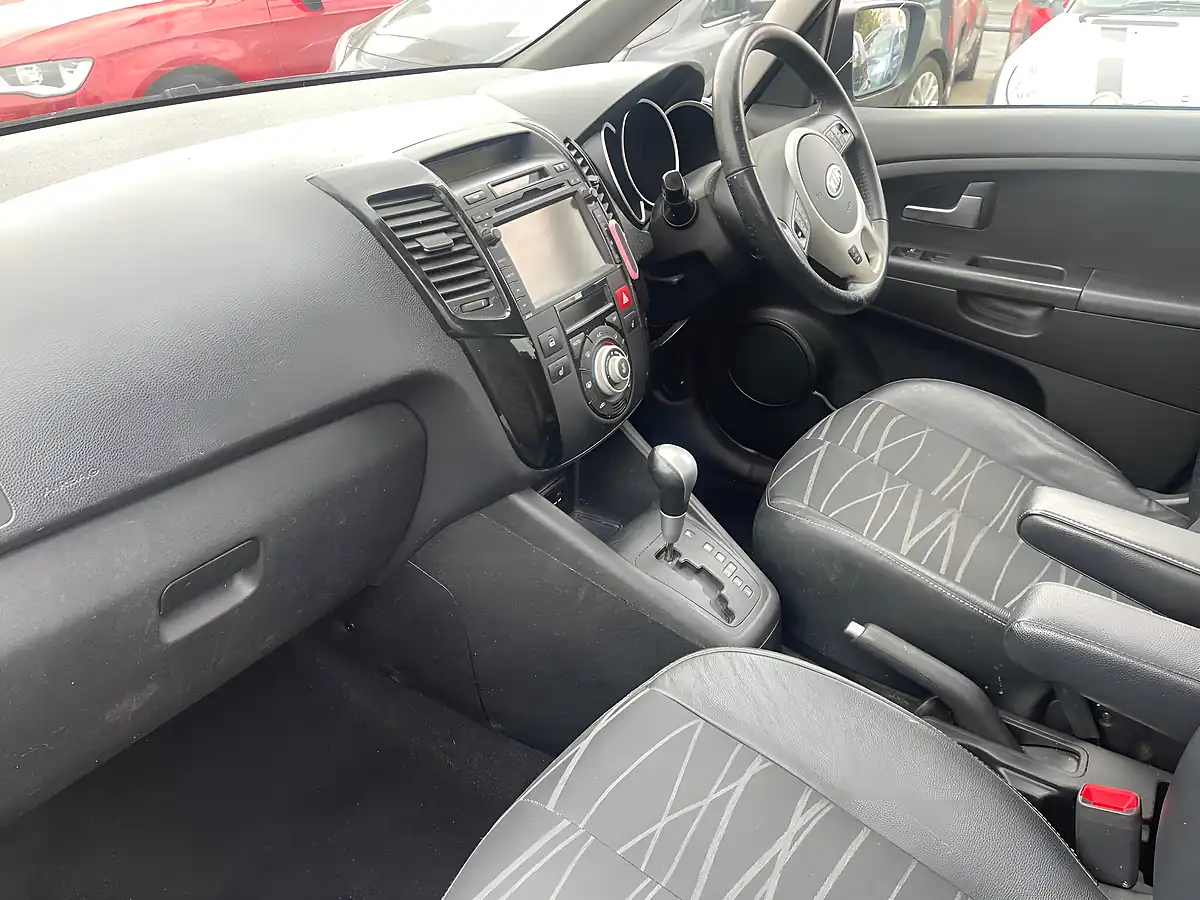 Used 2012 Kia Venga 3 Blue - Interior and Exterior details 20