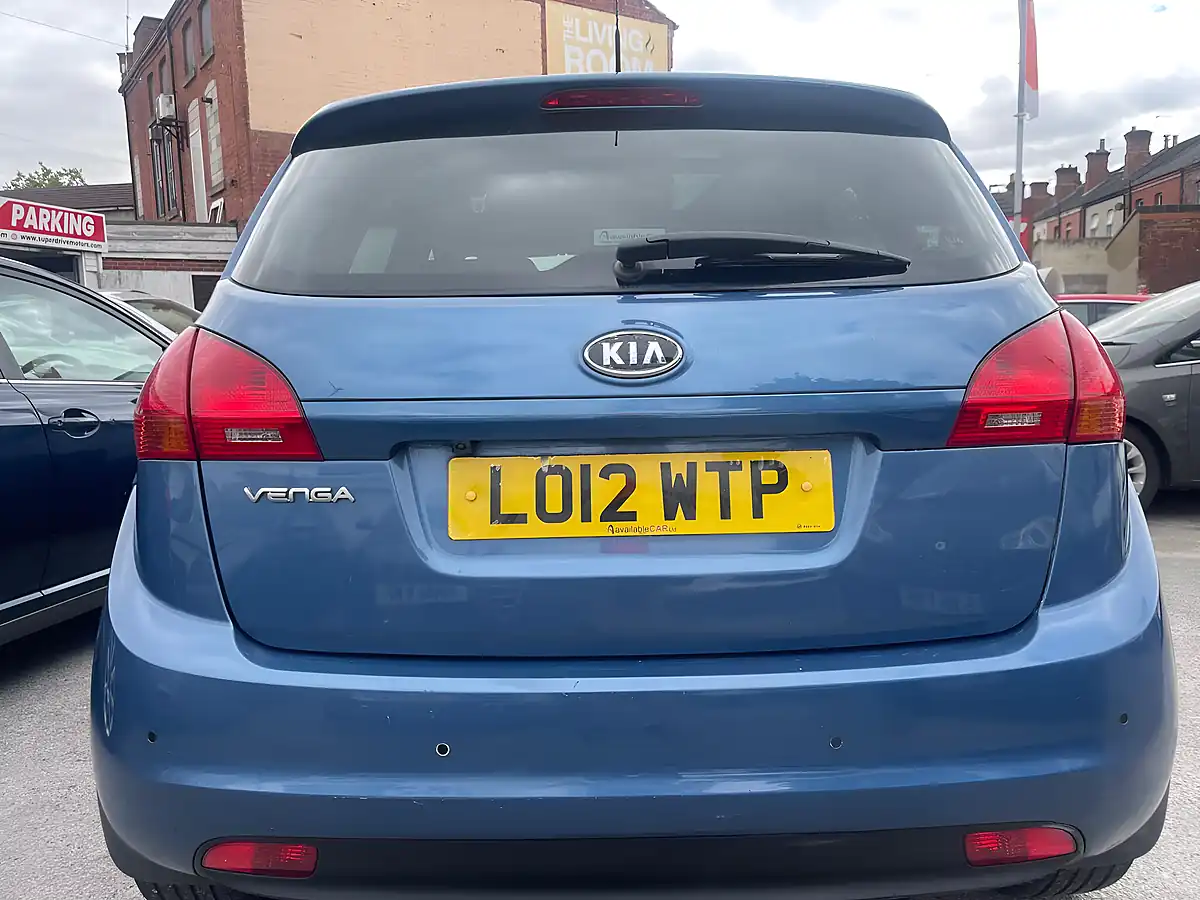 Used 2012 Kia Venga 3 Blue - Interior and Exterior details 5