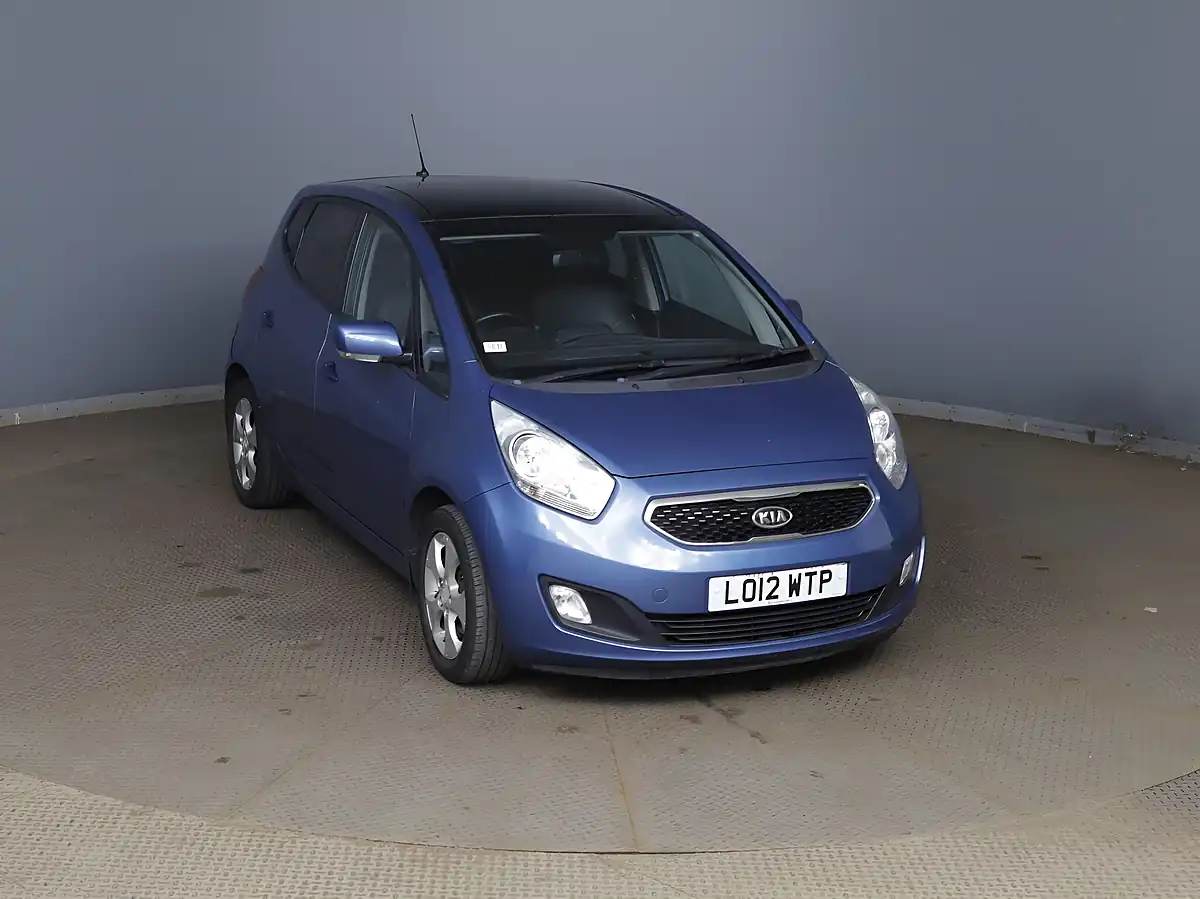 Used 2012 Kia Venga 3 Blue - Interior and Exterior details 9
