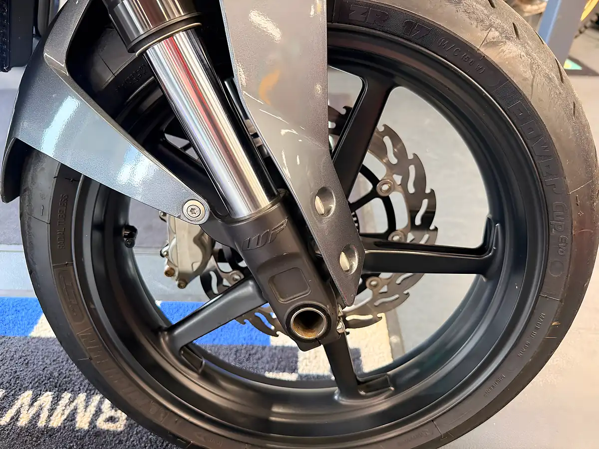 Used 2012 Ktm 690 Duke - Interior and Exterior details 3