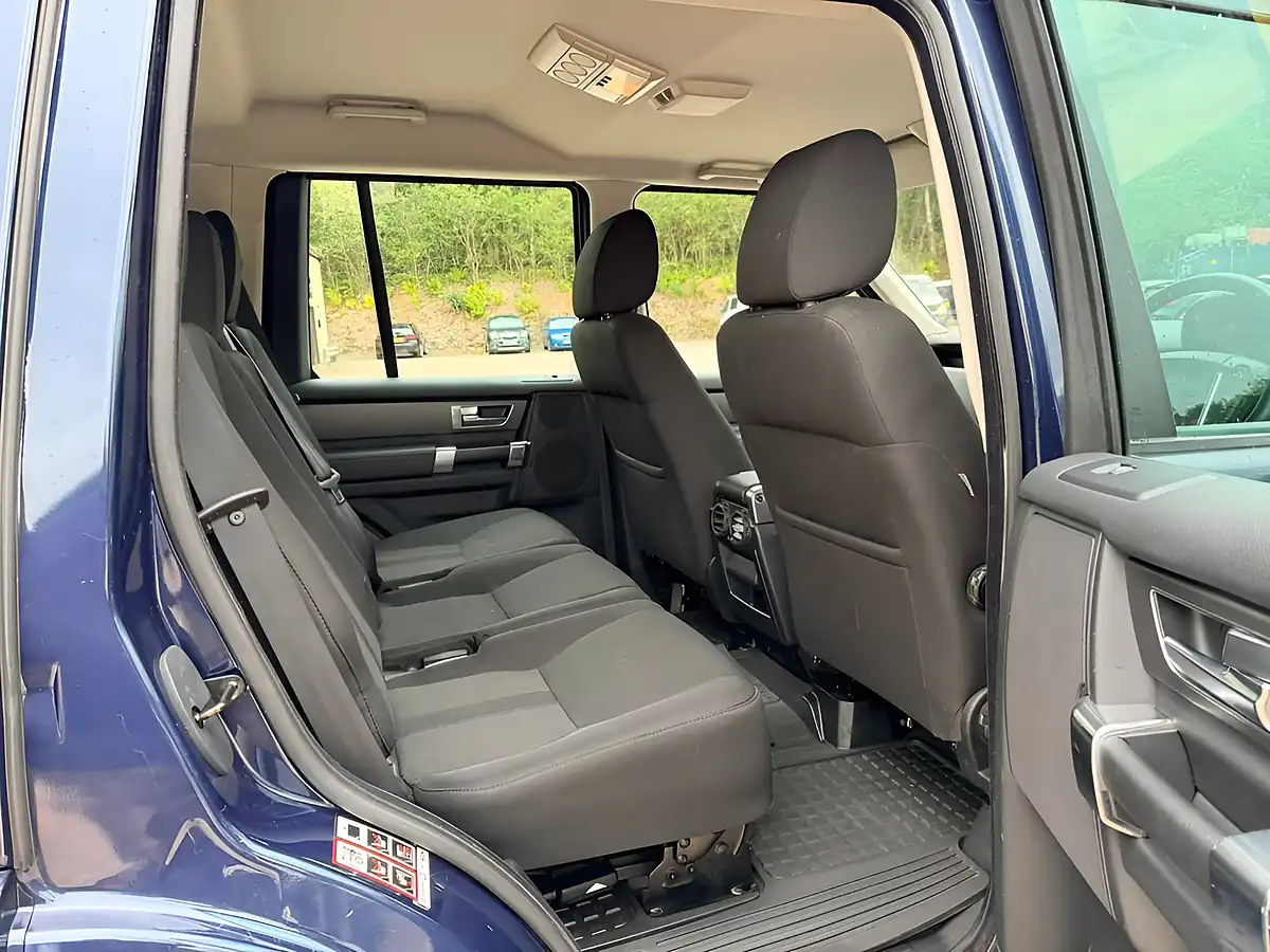 Used 2012 Land Rover Discovery 4 Gs Blue - Interior and Exterior details 13