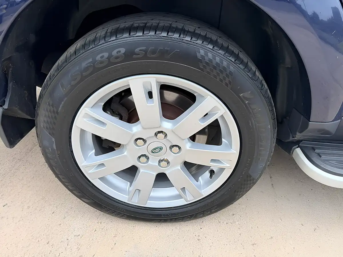 Used 2012 Land Rover Discovery 4 Gs Blue - Interior and Exterior details 20