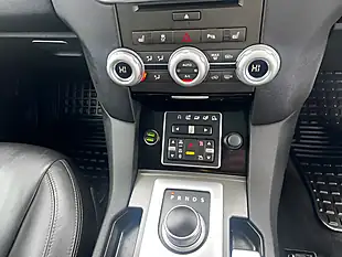 Used 2012 Land Rover Discovery 4 Hse Black - Interior and Exterior details 12