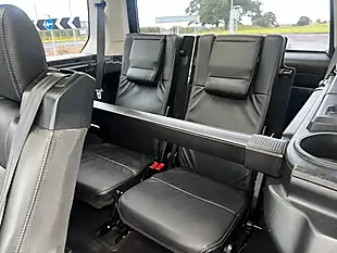 Used 2012 Land Rover Discovery 4 Hse Black - Interior and Exterior details 5