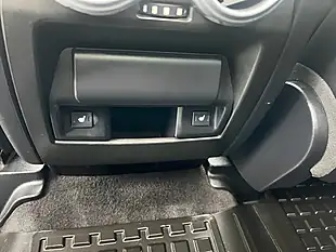 Used 2012 Land Rover Discovery 4 Hse Black - Interior and Exterior details 7