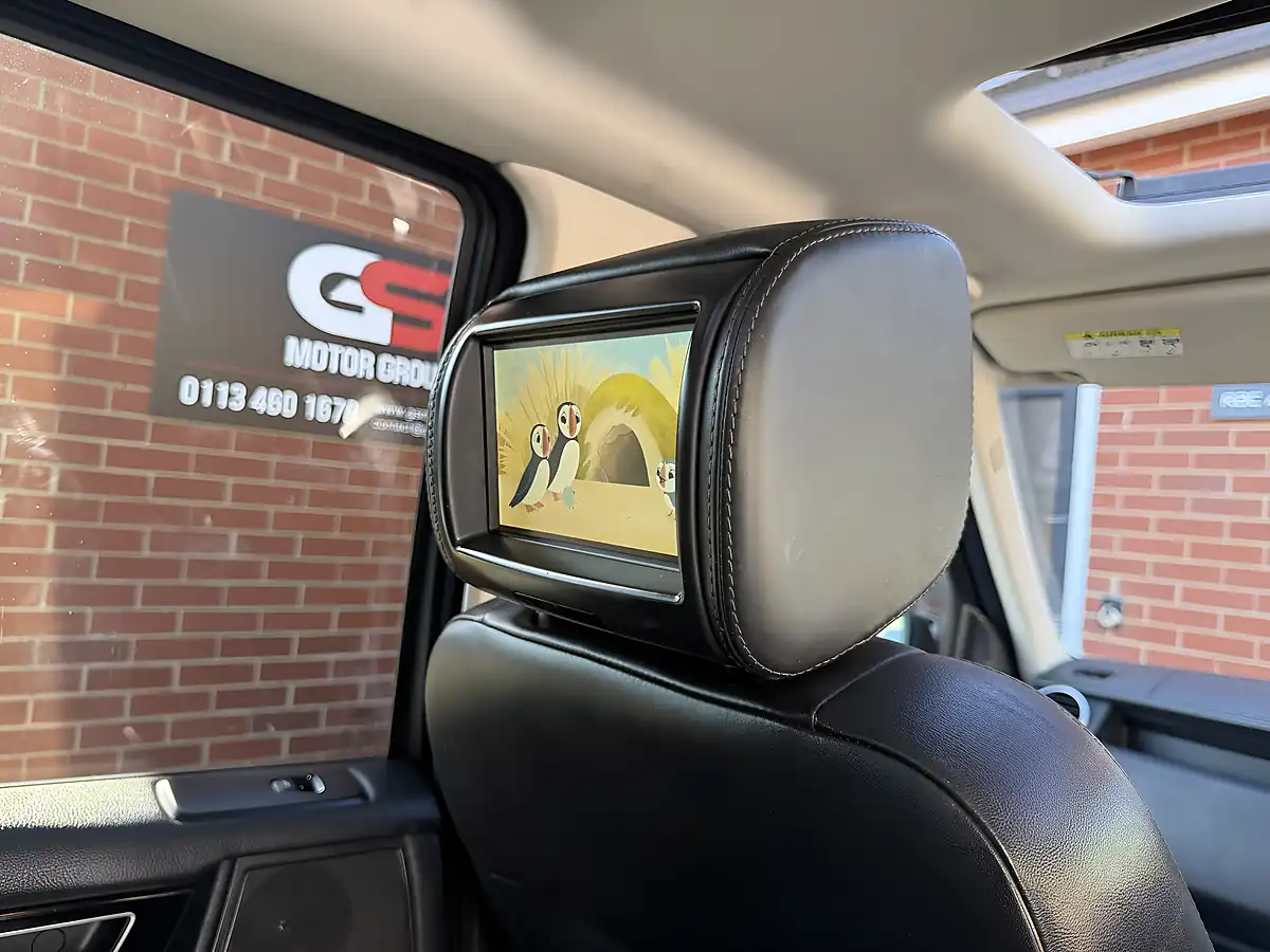 Used 2012 Land Rover Discovery 4 Hse Black - Interior and Exterior details 15