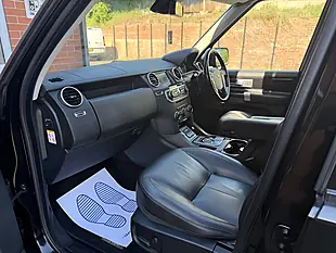 Used 2012 Land Rover Discovery 4 Hse Black - Interior and Exterior details 17