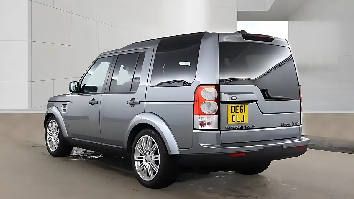 Used 2012 Land Rover Discovery 4 Hse Grey - Interior and Exterior details 3