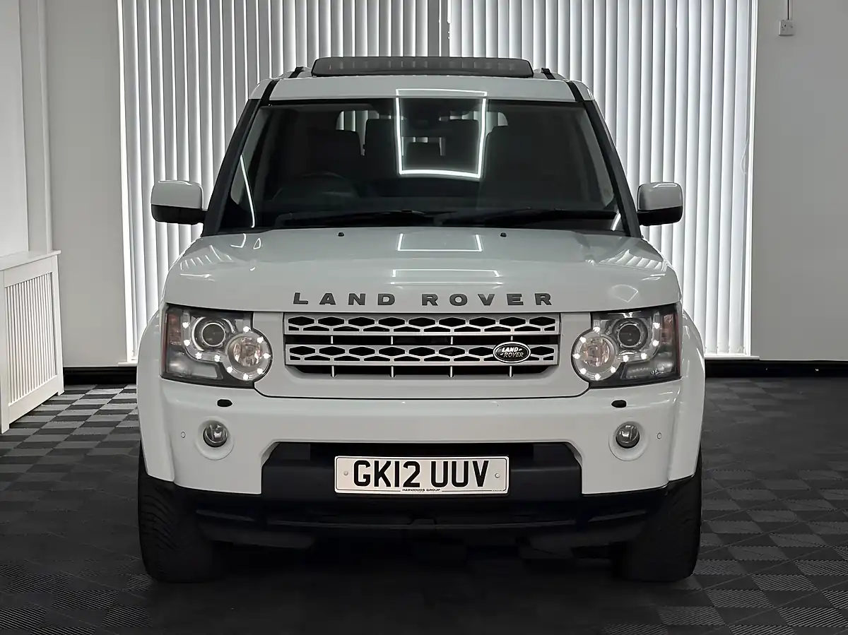 Used 2012 Land Rover Discovery 4 Hse White - Interior and Exterior details 7