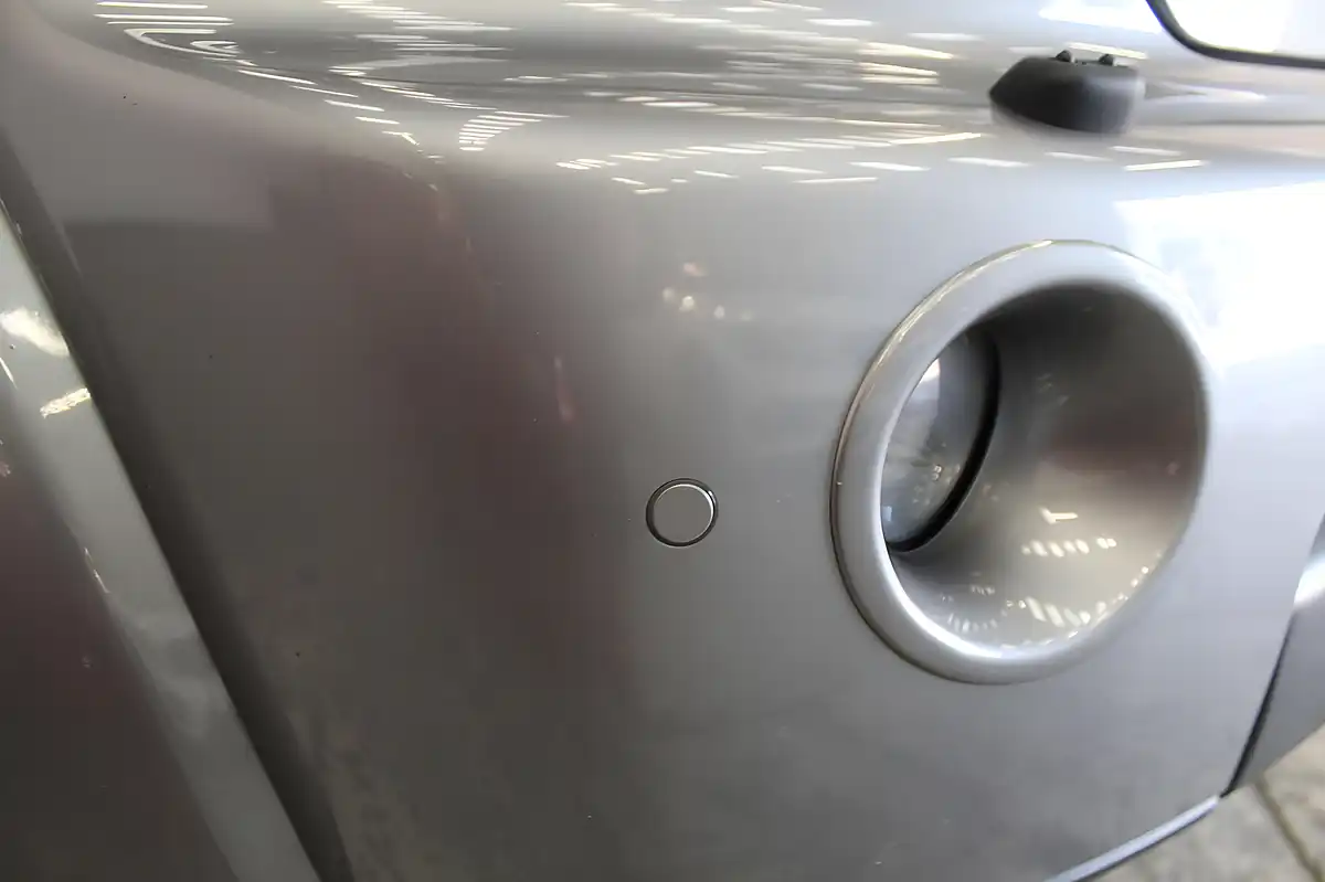 Used 2012 Land Rover Discovery 4 Xs Grey - Interior and Exterior details 10