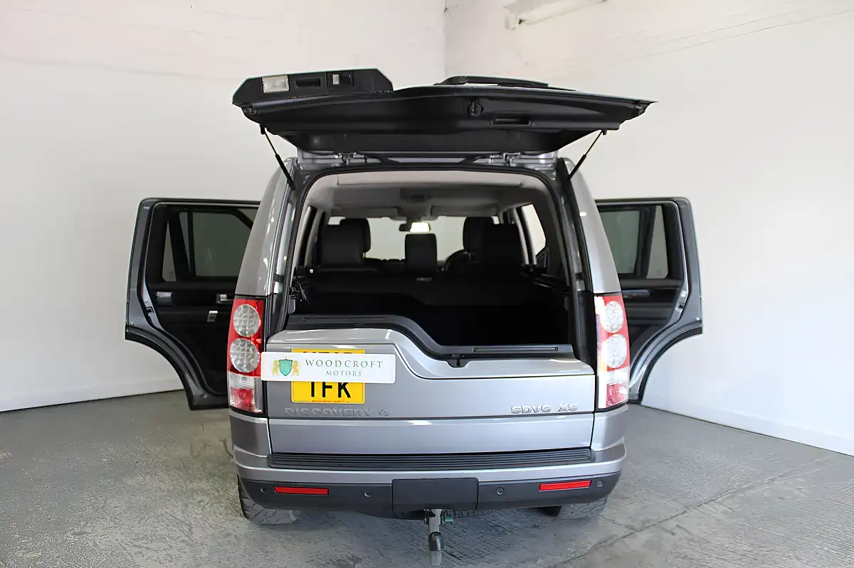 Used 2012 Land Rover Discovery 4 Xs Grey - Interior and Exterior details 11