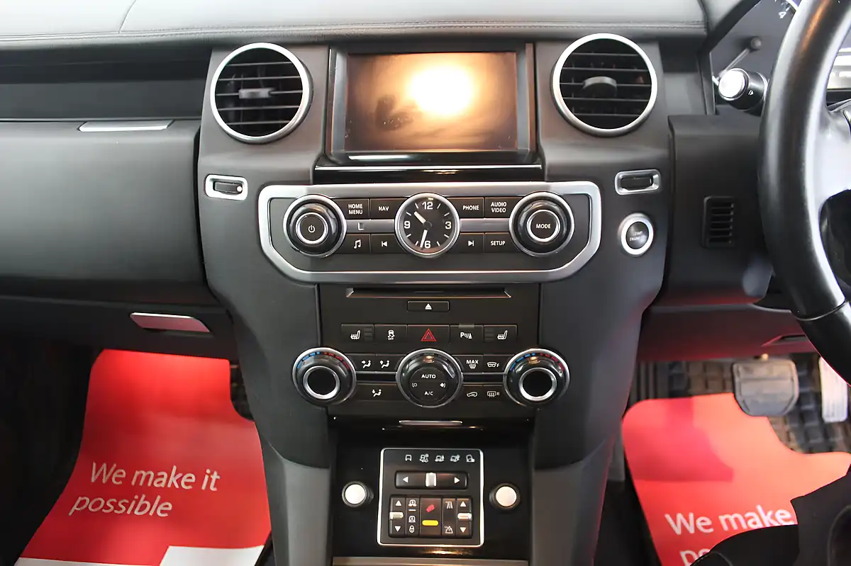 Used 2012 Land Rover Discovery 4 Xs Grey - Interior and Exterior details 14