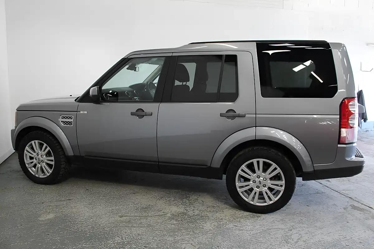 Used 2012 Land Rover Discovery 4 Xs Grey - Interior and Exterior details 7