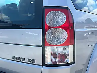 Used 2012 Land Rover Discovery Xs Silver - Interior and Exterior details 17