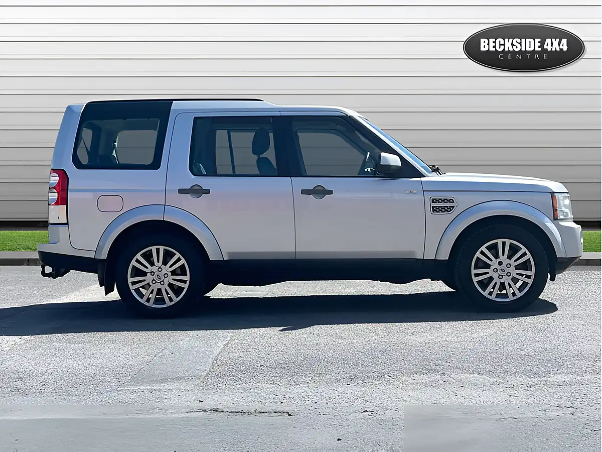Used 2012 Land Rover Discovery Xs Silver - Interior and Exterior details 2