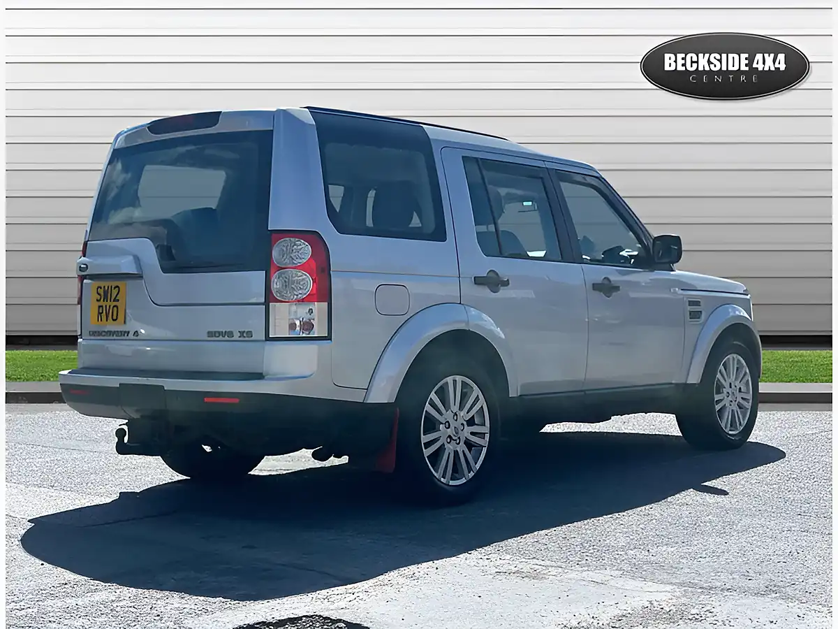 Used 2012 Land Rover Discovery Xs Silver - Interior and Exterior details 3