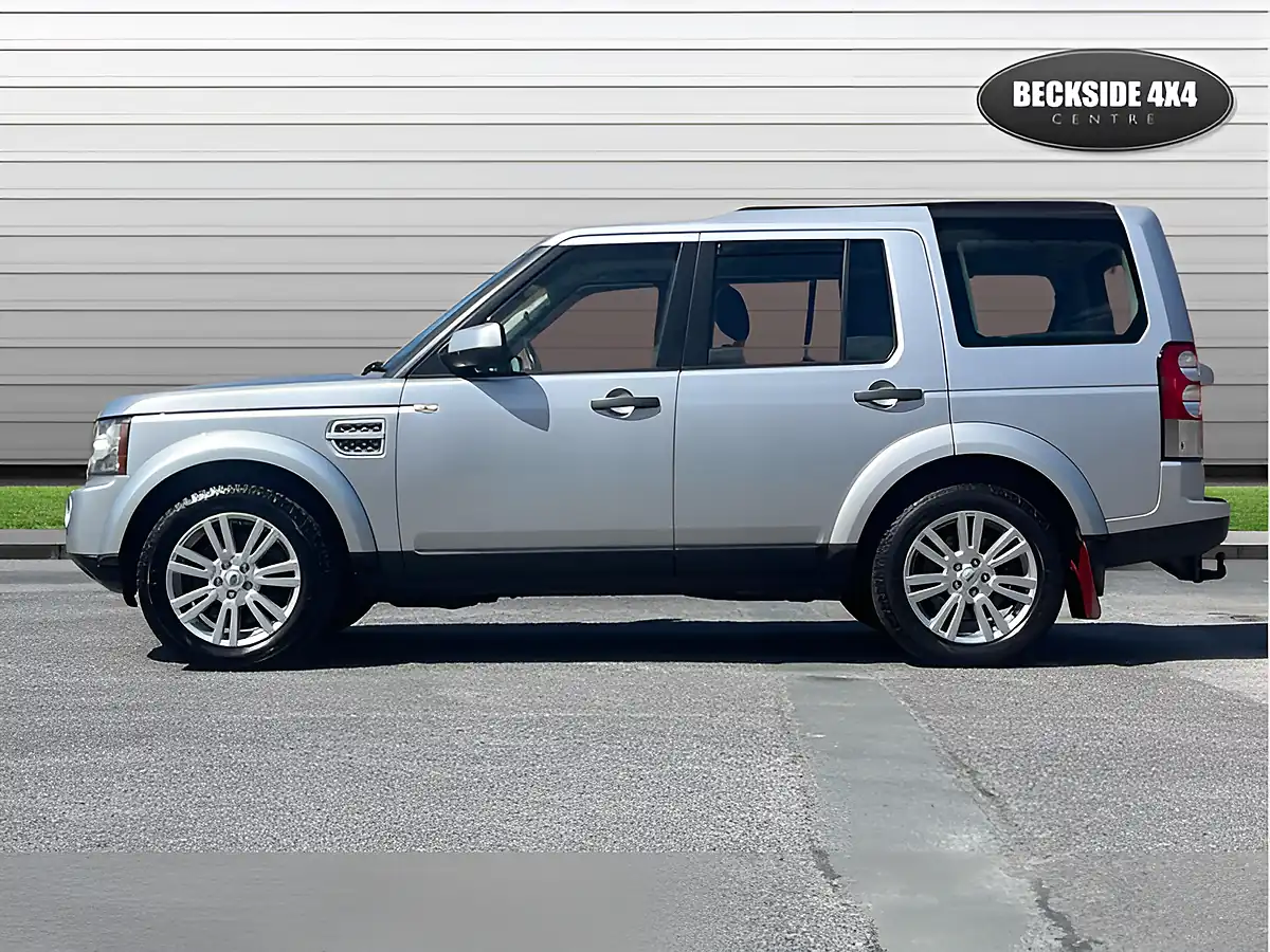Used 2012 Land Rover Discovery Xs Silver - Interior and Exterior details 5