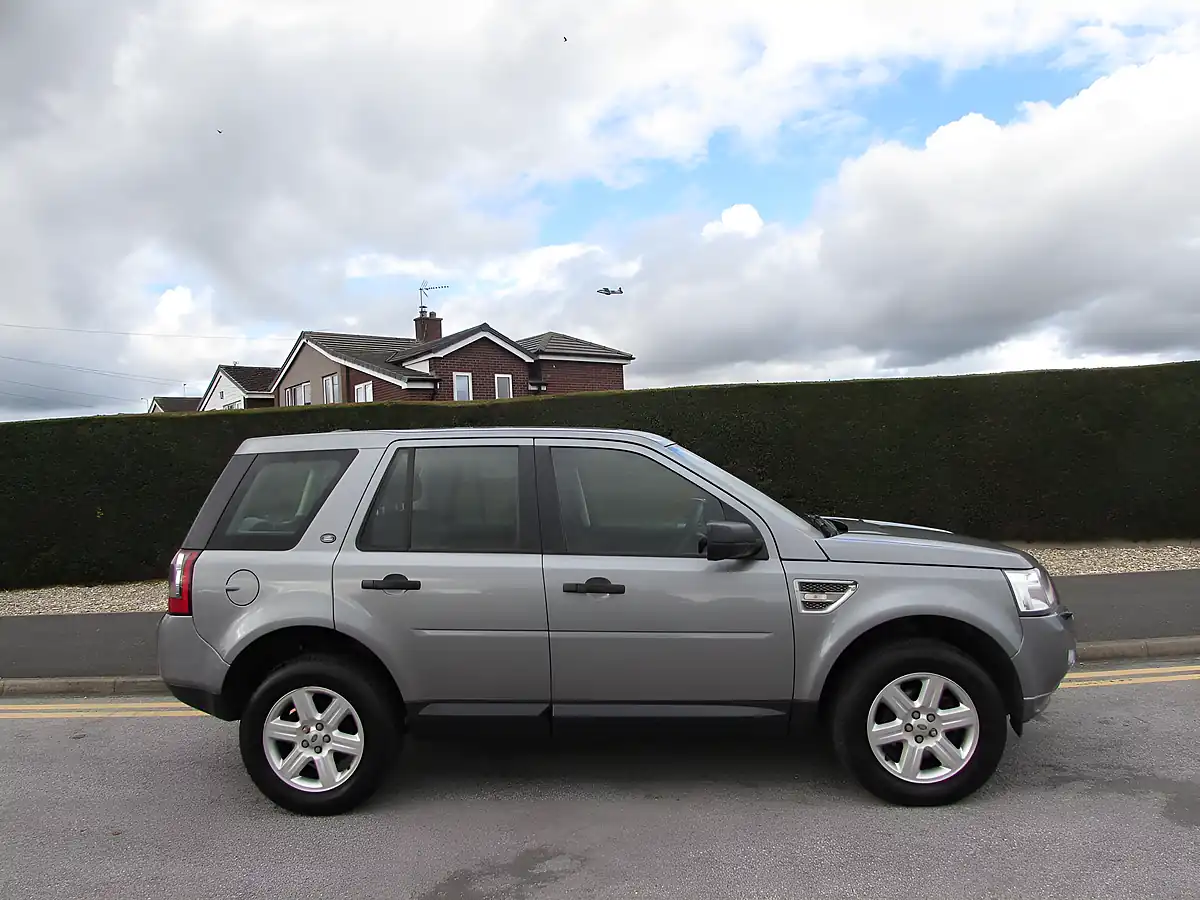 Used 2012 Land Rover Freelander 2 Gs Grey - Interior and Exterior details 8