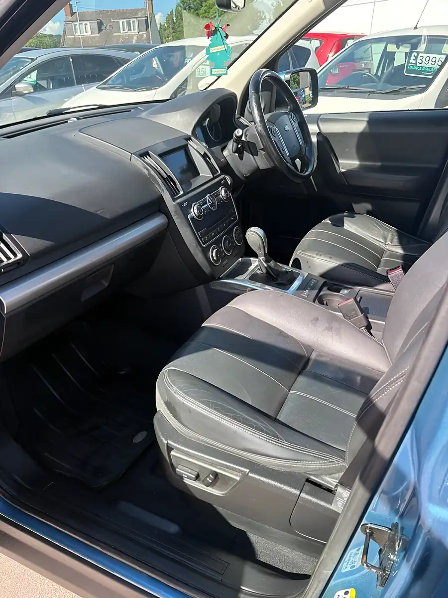 Used 2012 Land Rover Freelander 2 Hse Blue - Interior and Exterior details 5