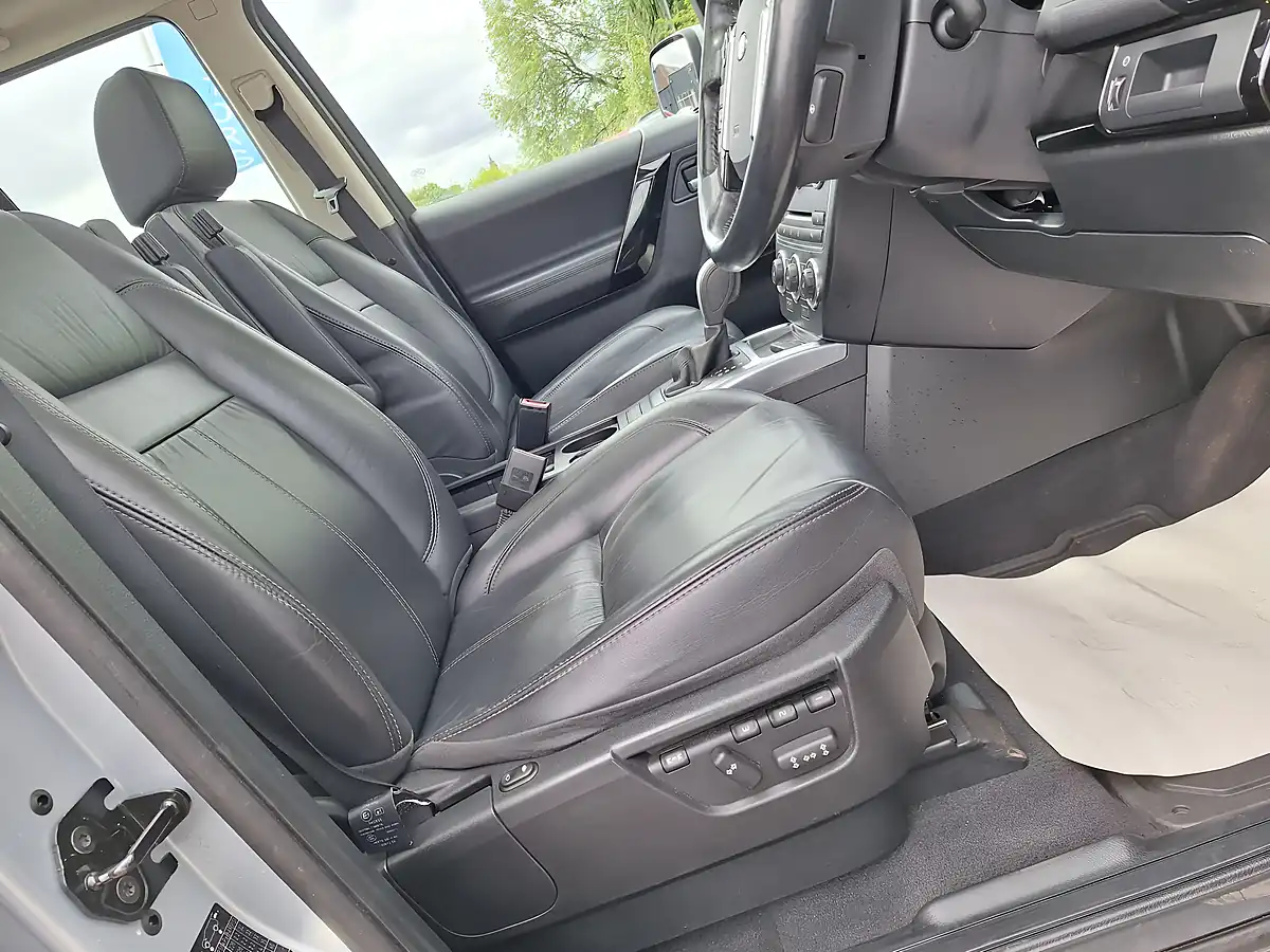 Used 2012 Land Rover Freelander 2 Hse Lux Silver - Interior and Exterior details 13